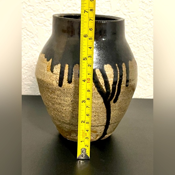 VTG Hand Thrown Pottery Vase With Decorative Glaze Artist Signed Alex Weissinger - Picture 2 of 4